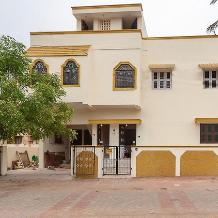 Oyo Eden Residency Hotel Madurai Ngoại thất bức ảnh